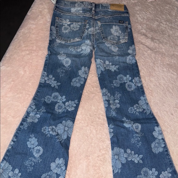 Abercrombie Kids Floral Blue Flare Jeans - Picture 3 of 3